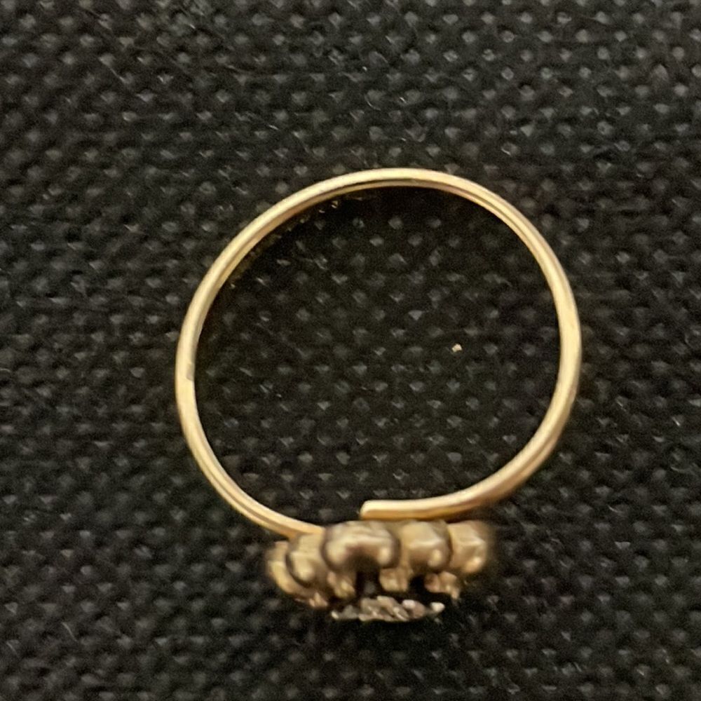 Beautiful ring - Picture 4 of 4